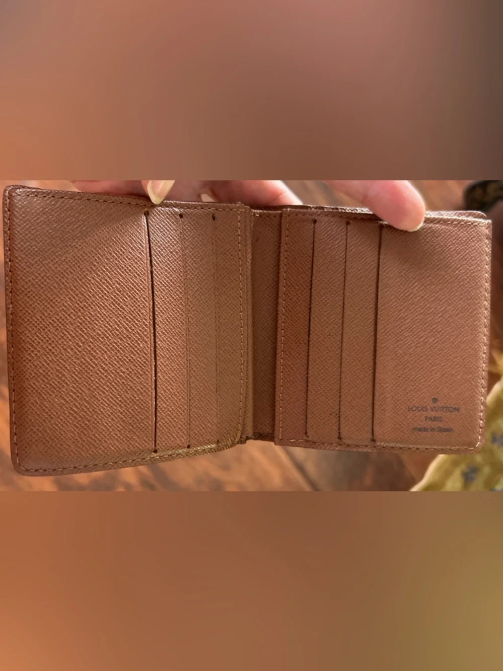 Louis Vuitton MEN’s BIFOLD Wallet -